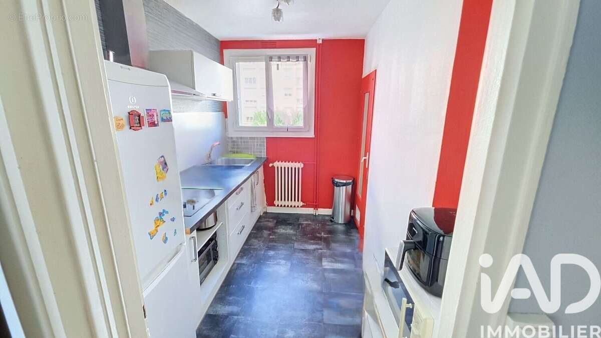 Appartement 54 m² à Saint-Jean-De-La-Ruelle  - photo 3