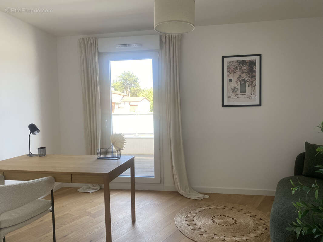 Appartement à CHAMPAGNE-AU-MONT-D'OR