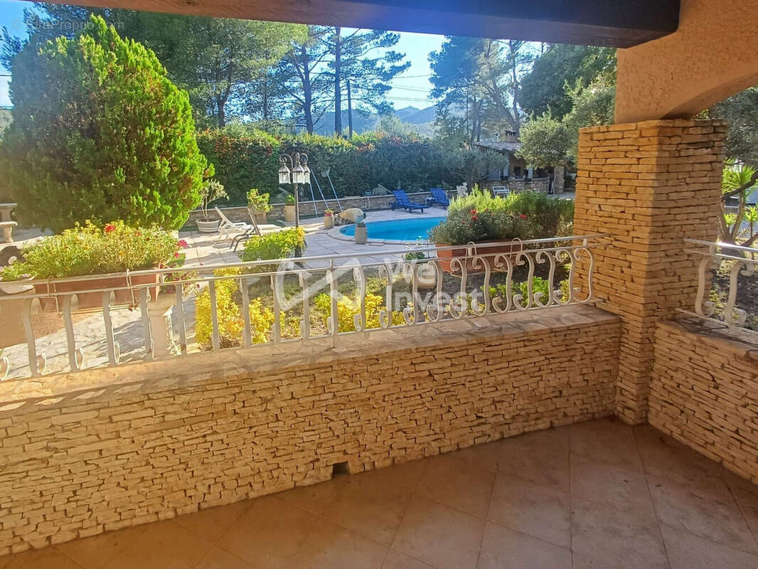 Maison à LA DESTROUSSE