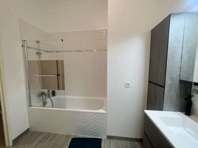 Appartement à PARAY-VIEILLE-POSTE