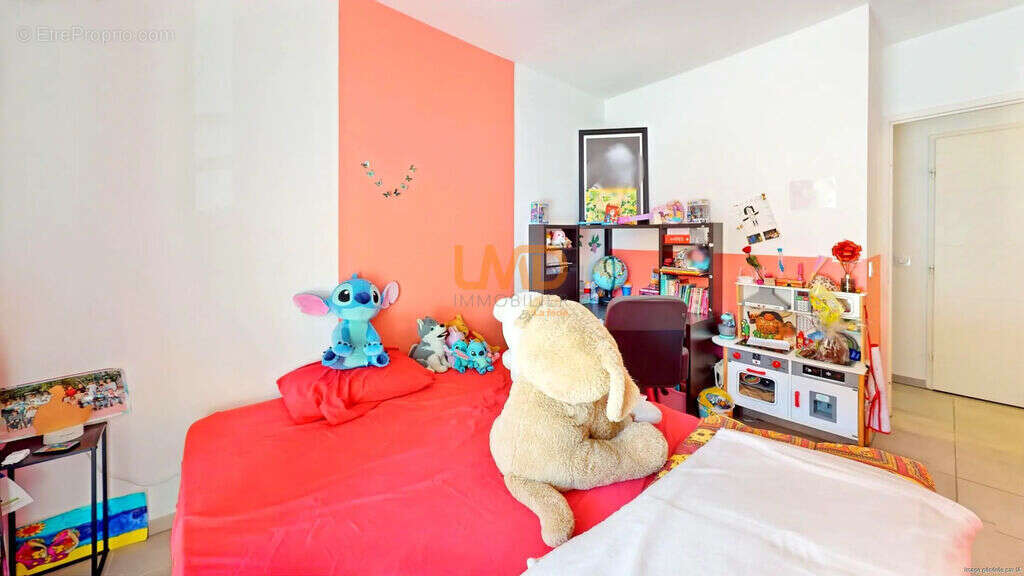 Appartement à MARSEILLE-4E