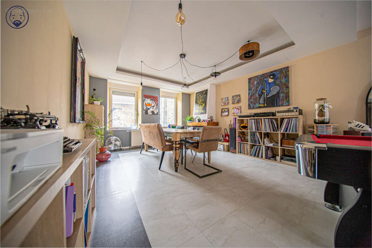 Maison de ville 237 m2 avec garage - photo 3
