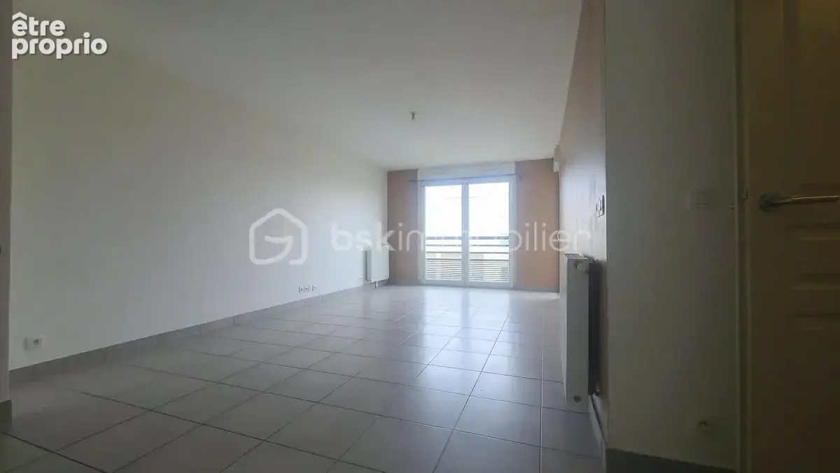 Appartement T3 de 59 m² avec balcon, parking et ascenseur au 4ème étage sur 5 – Résidence récente (2012) - photo 2