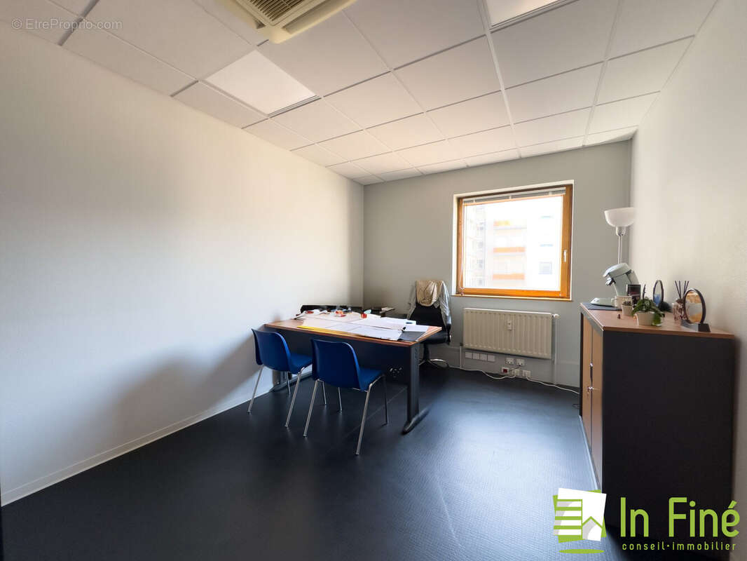 Commerce 1389 m² à Strasbourg  - photo 9