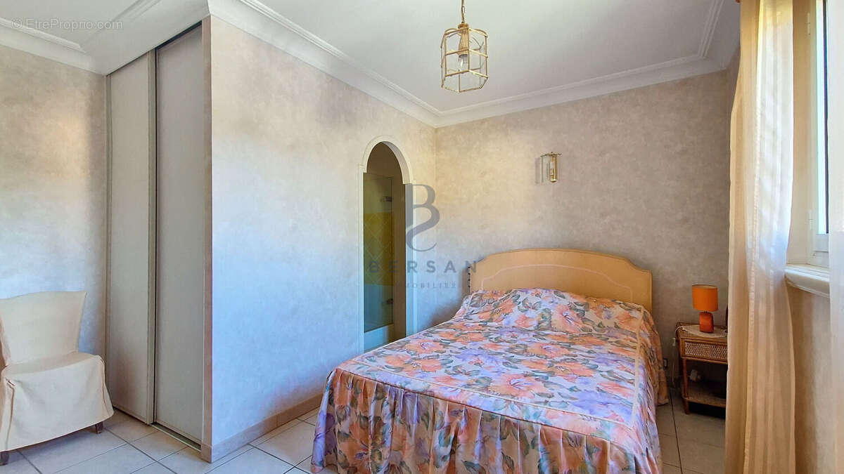 Maison à FREJUS