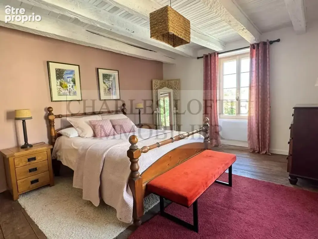 Superbe maison en pierre, piscine sur terrain de 1378 m² - photo 5