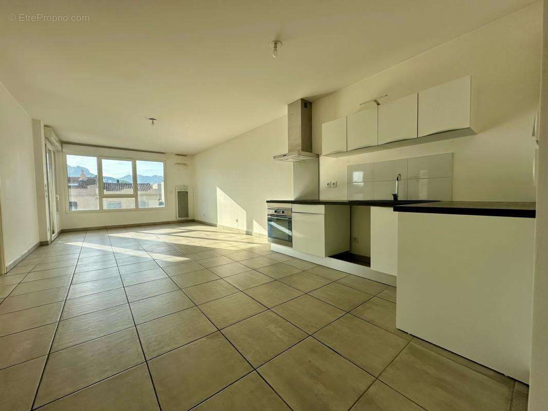 Appartement à MARSEILLE-10E