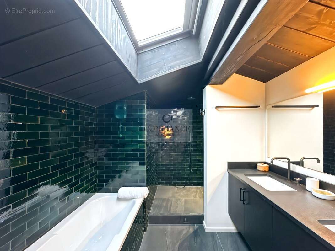 Appartement à SAINT-ETIENNE-DE-TINEE