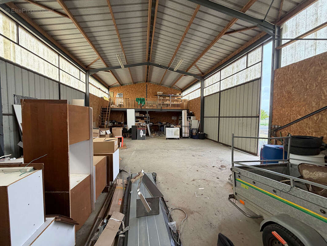 Maison à SAINT-MACAIRE-EN-MAUGES