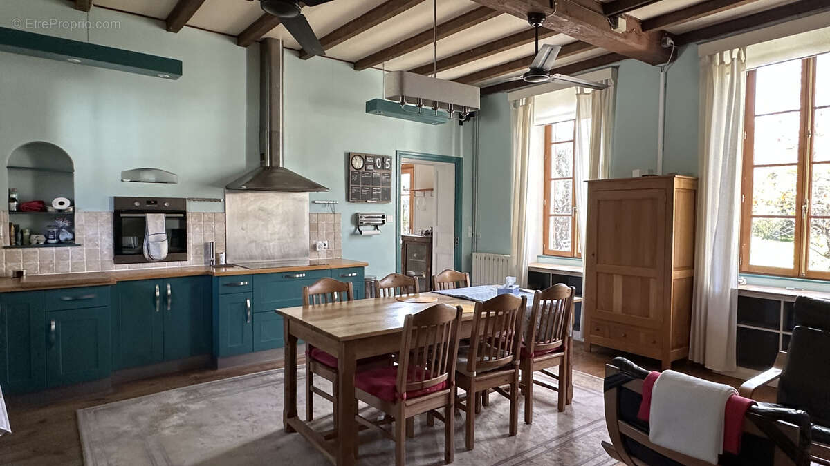 Maison à AUTHON-EBEON