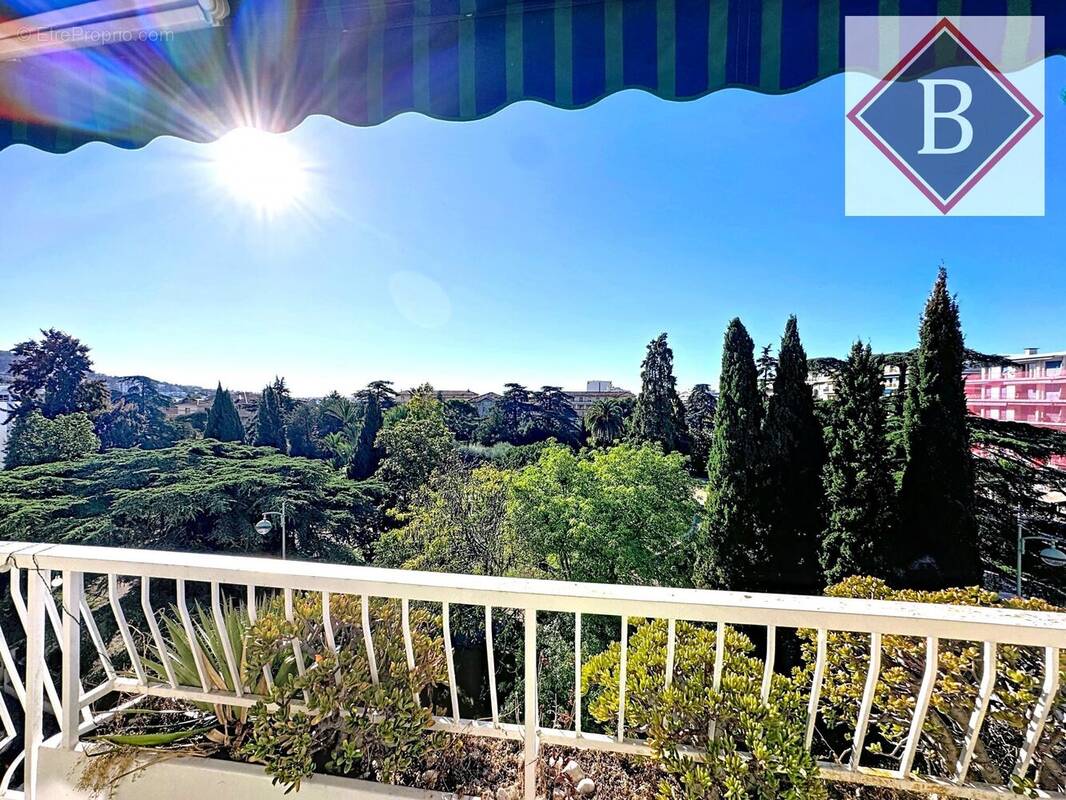 Appartement à LE CANNET