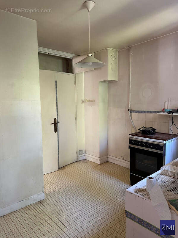 Appartement à PARIS-20E