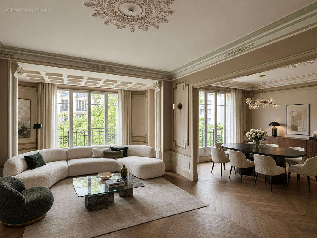 Appartement à PARIS-16E