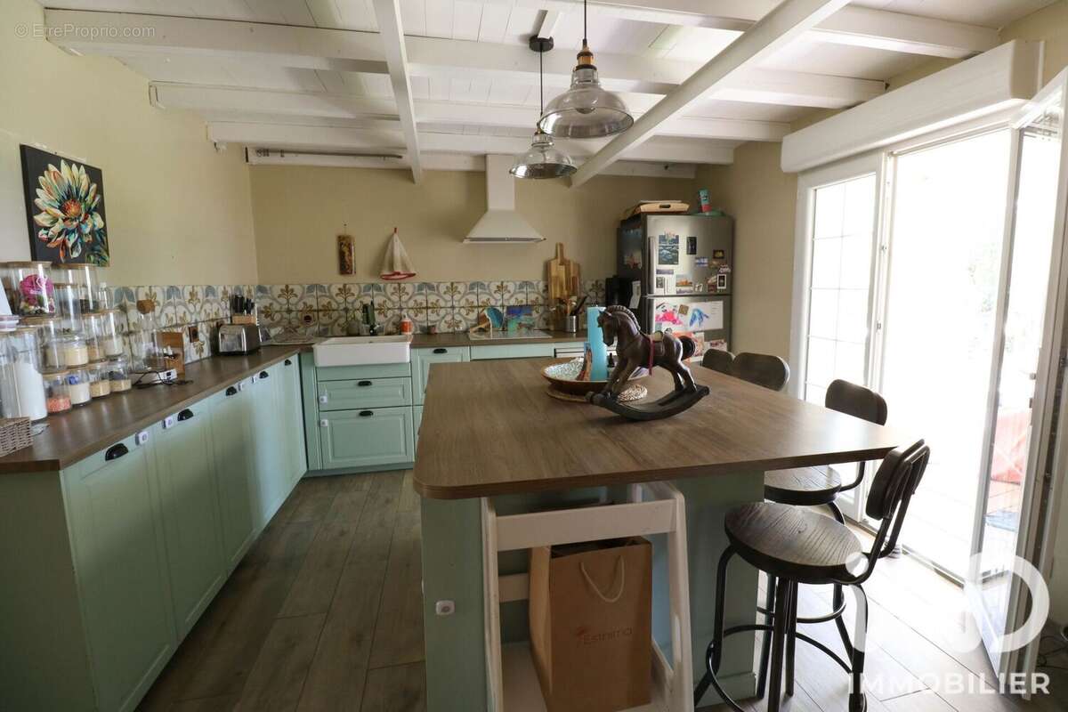 Maison 150 m² à La Roquebrussanne  - photo 8