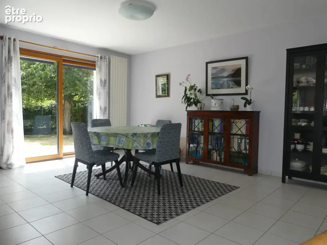 Maison 122 m² à Saint-Nicolas-De-Redon  - photo 4