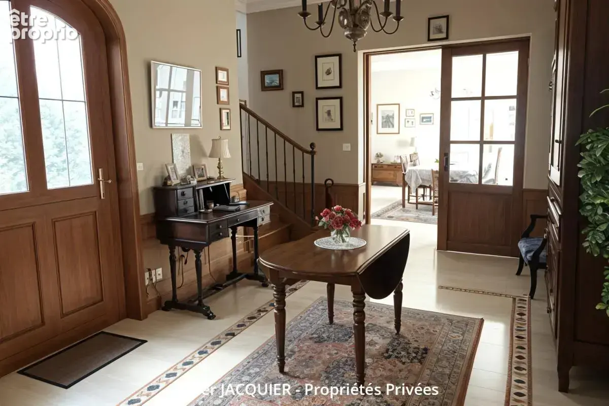 Belle maison familiale - 7 pièces - 263 m² - Centre bourg - photo 14