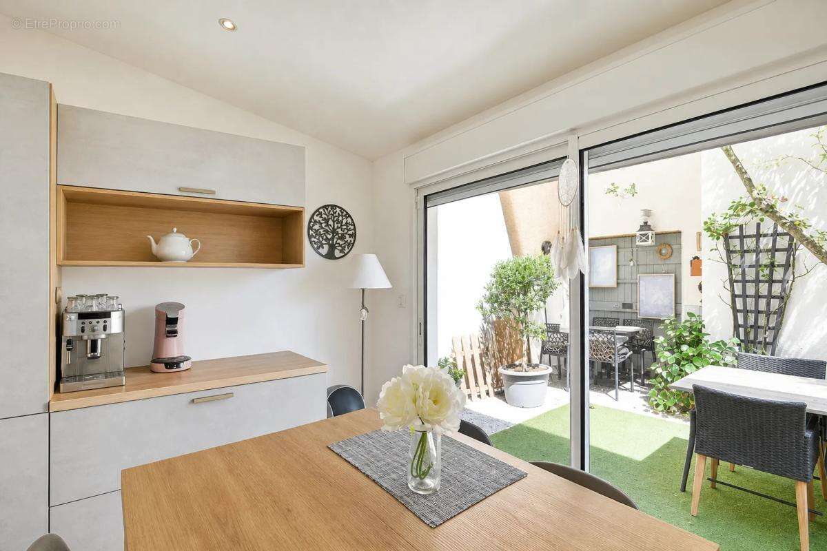 Maison de 5 pièces de 135 m² à Pont-Saint-Esprit - photo 5