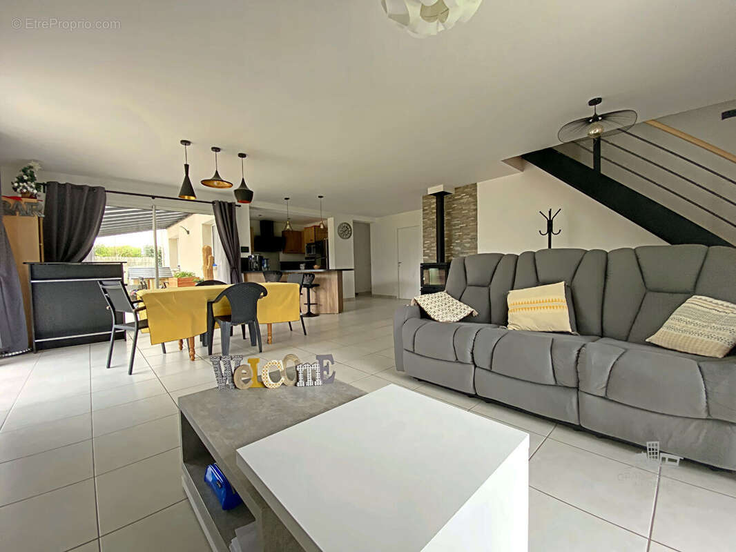 Maison à GRANDCHAMPS-DES-FONTAINES