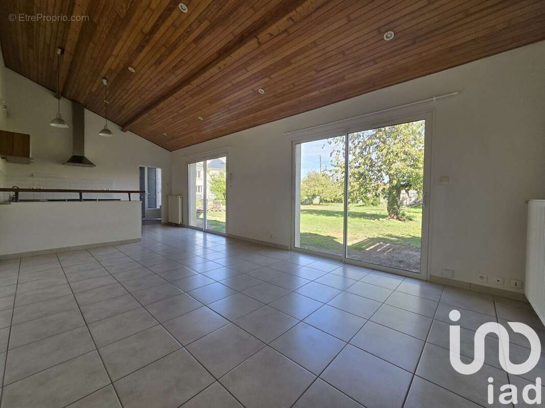 Photo 2 - Maison à THOUARS