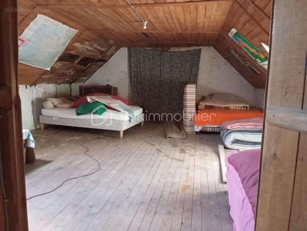 Maison à SAINT-SERVAIS