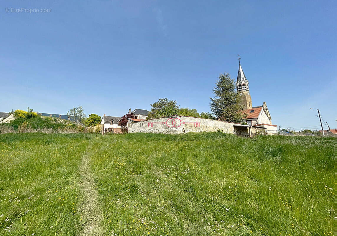 Terrain à SAULT-SAINT-REMY