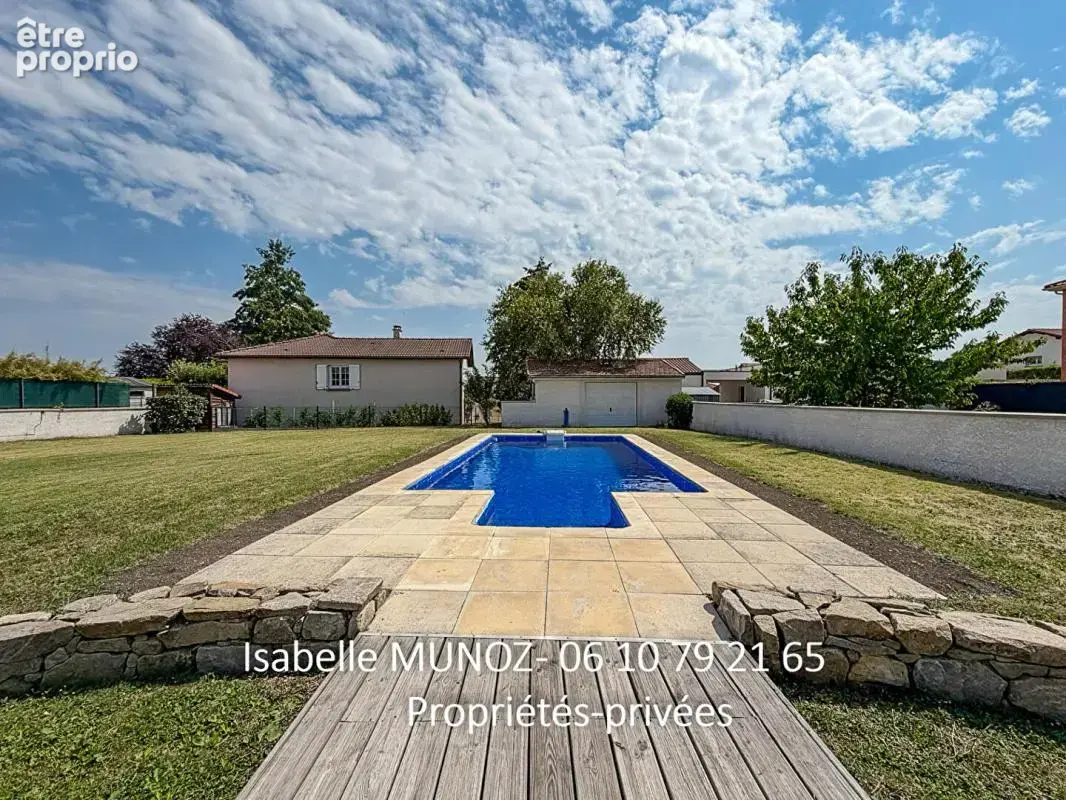 Maison Plain pied F5 de 149 m2, DPE A, piscine, dépendances, panneaux solaires, jardin - photo 18