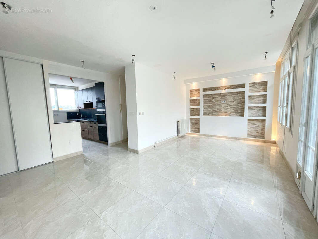 Appartement à OULLINS