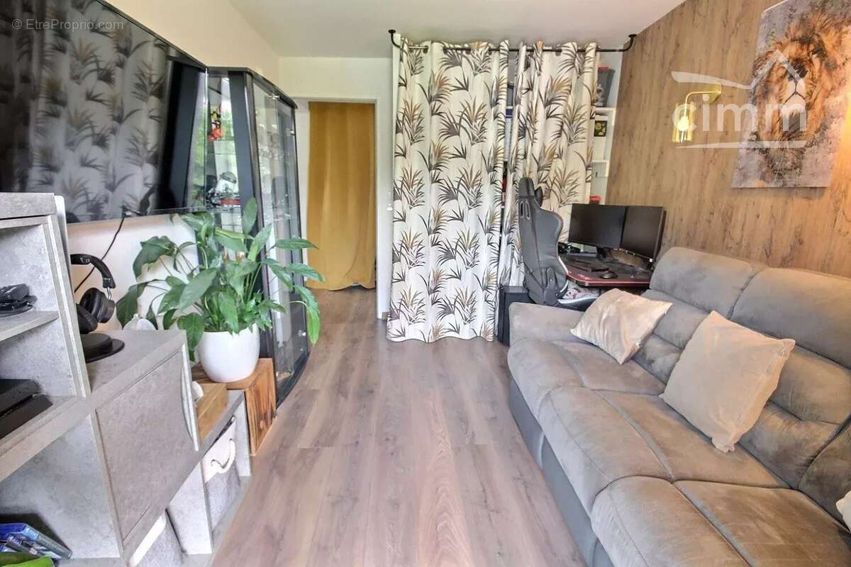 Appartement à LA ROCHETTE
