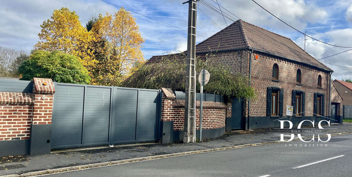 Maison à SAINT-AMAND-LES-EAUX