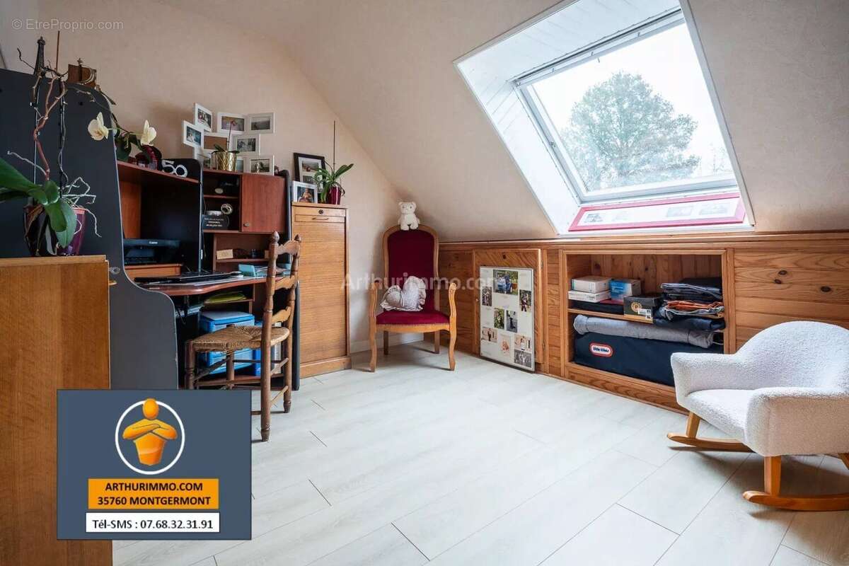 Maison à MONTREUIL-LE-GAST