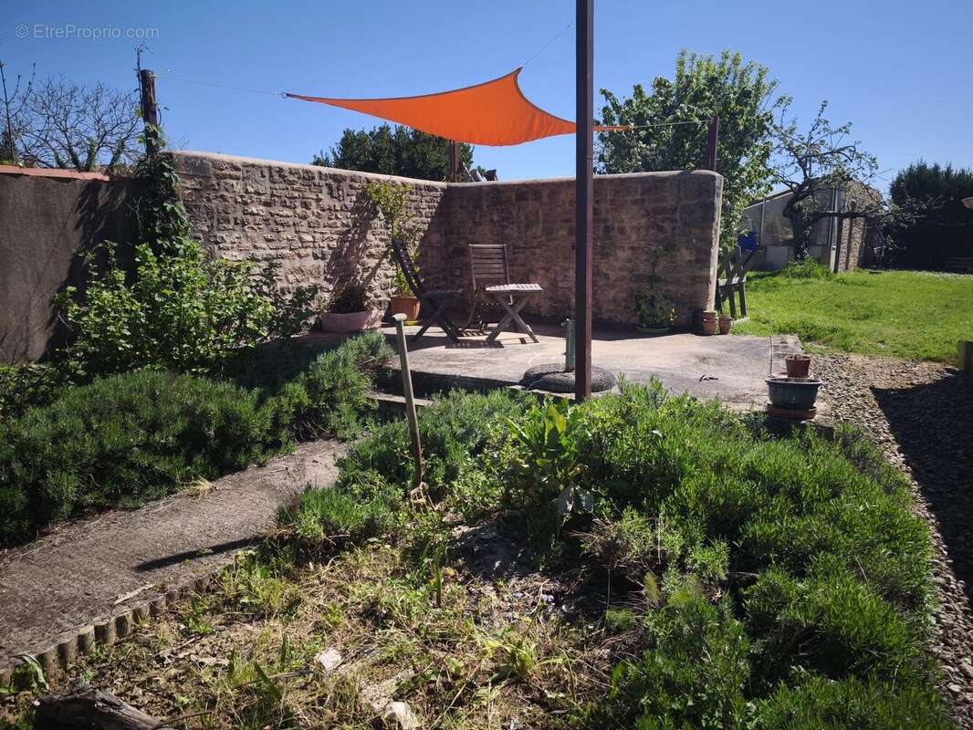 Maison à L'HERMENAULT