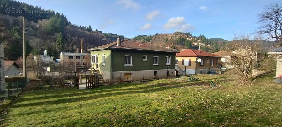 Maison à LE CHEYLARD