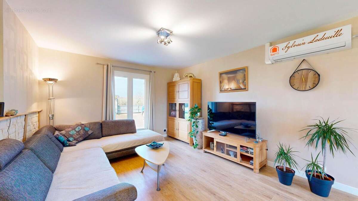 Photo 4 - Maison à MEYRALS