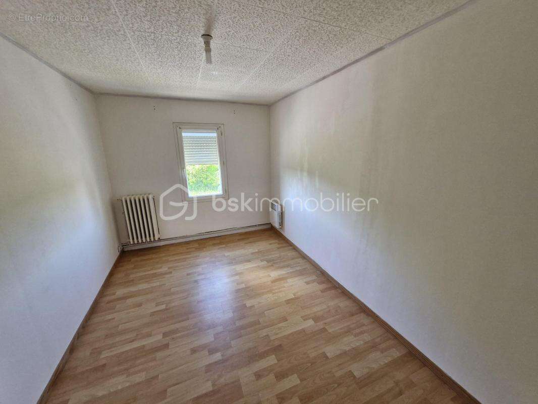 Maison à EYGURANDE-ET-GARDEDEUIL