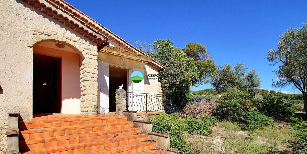 Maison à LE BARROUX