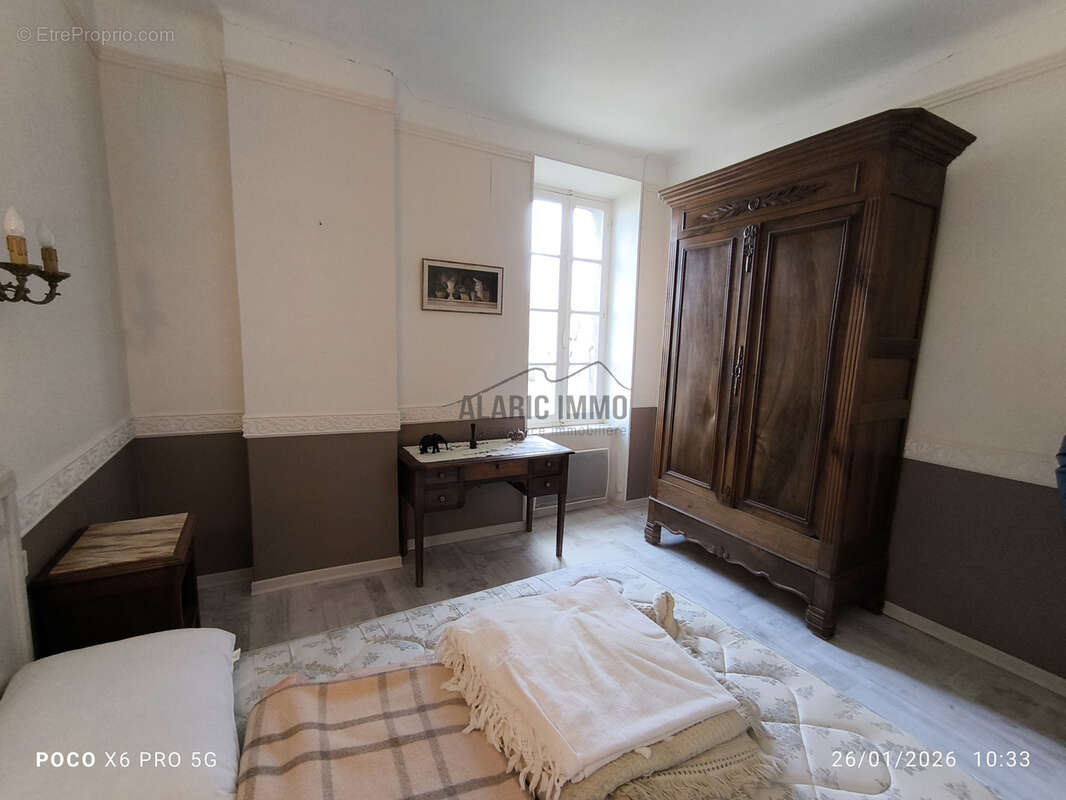 Maison à COUSTOUGE