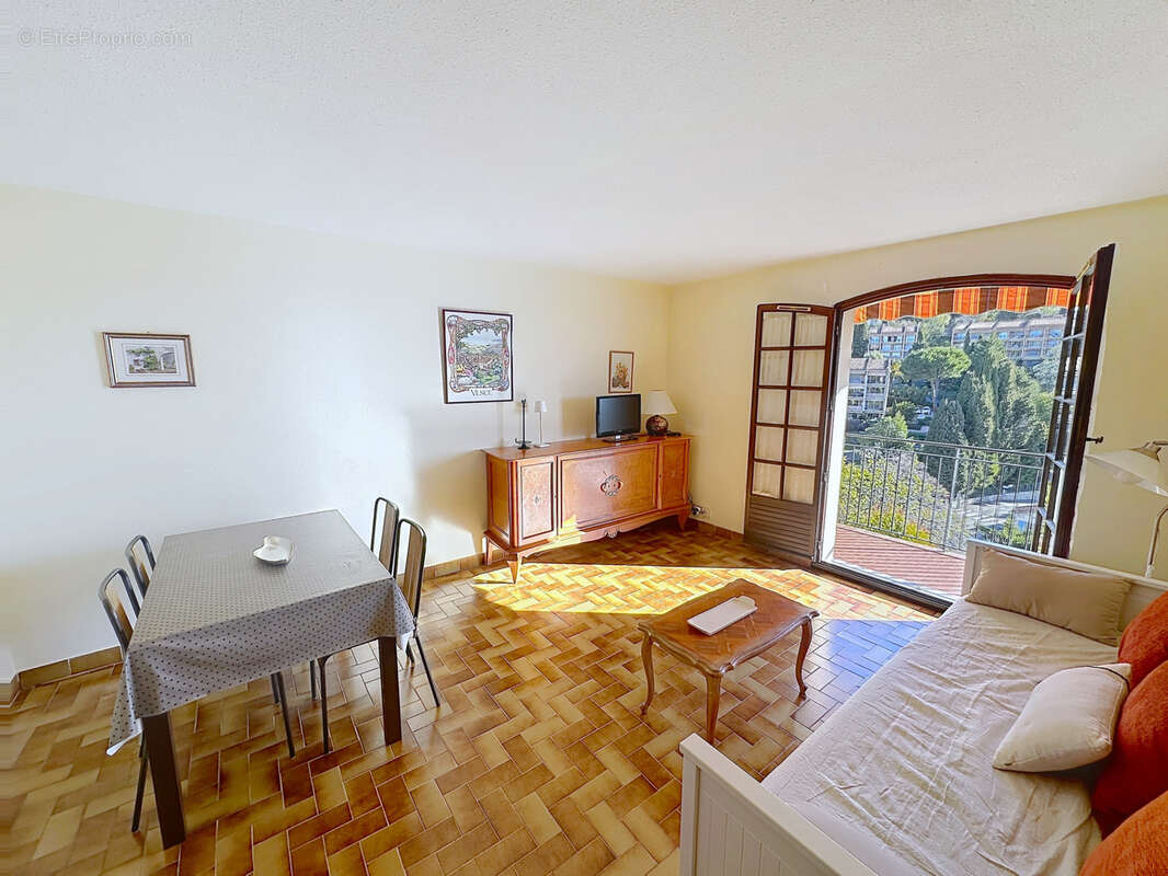 Appartement à VENCE