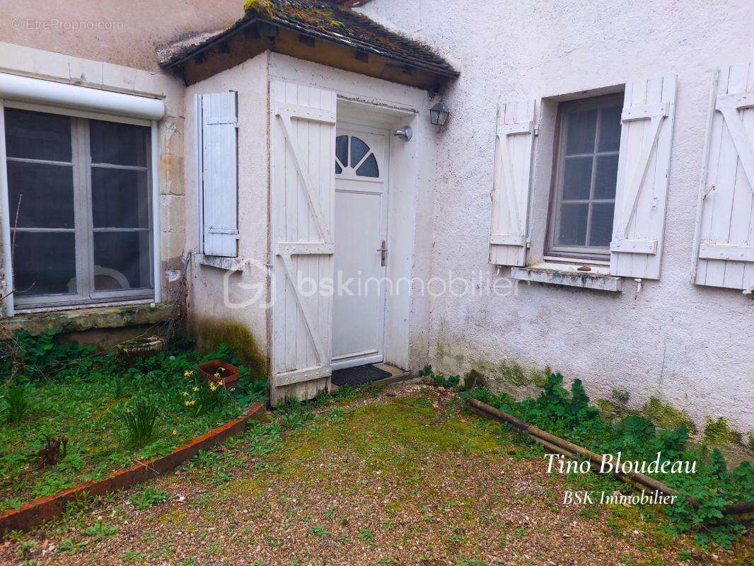Maison de caractère avec dépendance au cœur de Limeray - photo 13