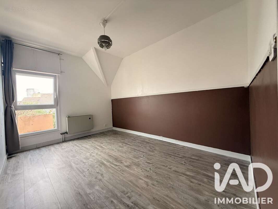 Maison 100 m² à Paron  - photo 8