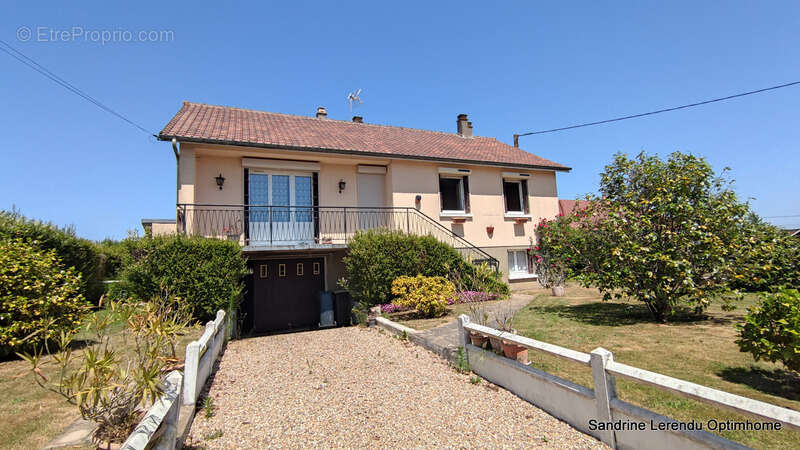 Une maison pensée pour les moments de bonheur en famille, au cœur de la campagne Normande - photo 2