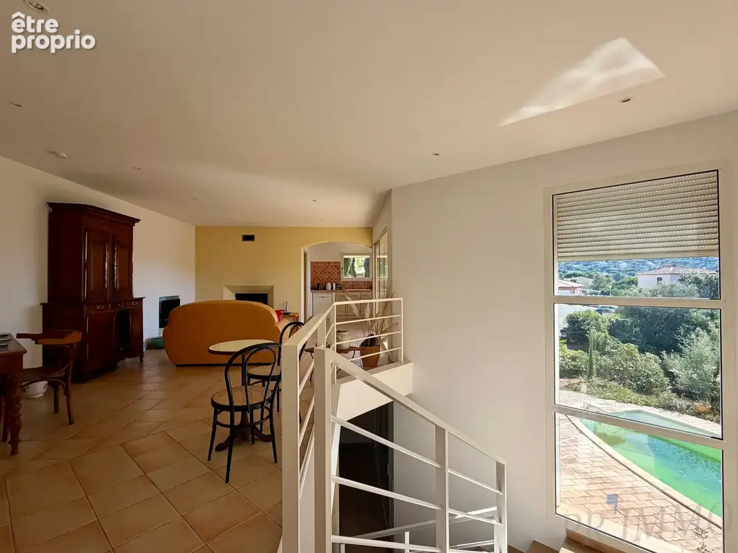 Sainte-maxime   maison 172 m2 avec piscine et vue sur le golf - photo 7