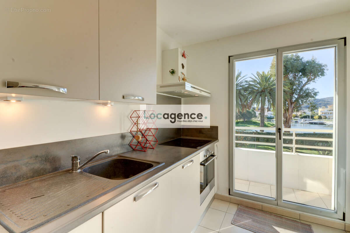 Appartement à MANDELIEU-LA-NAPOULE