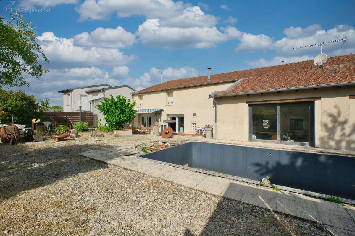 Appartement à OCHEY