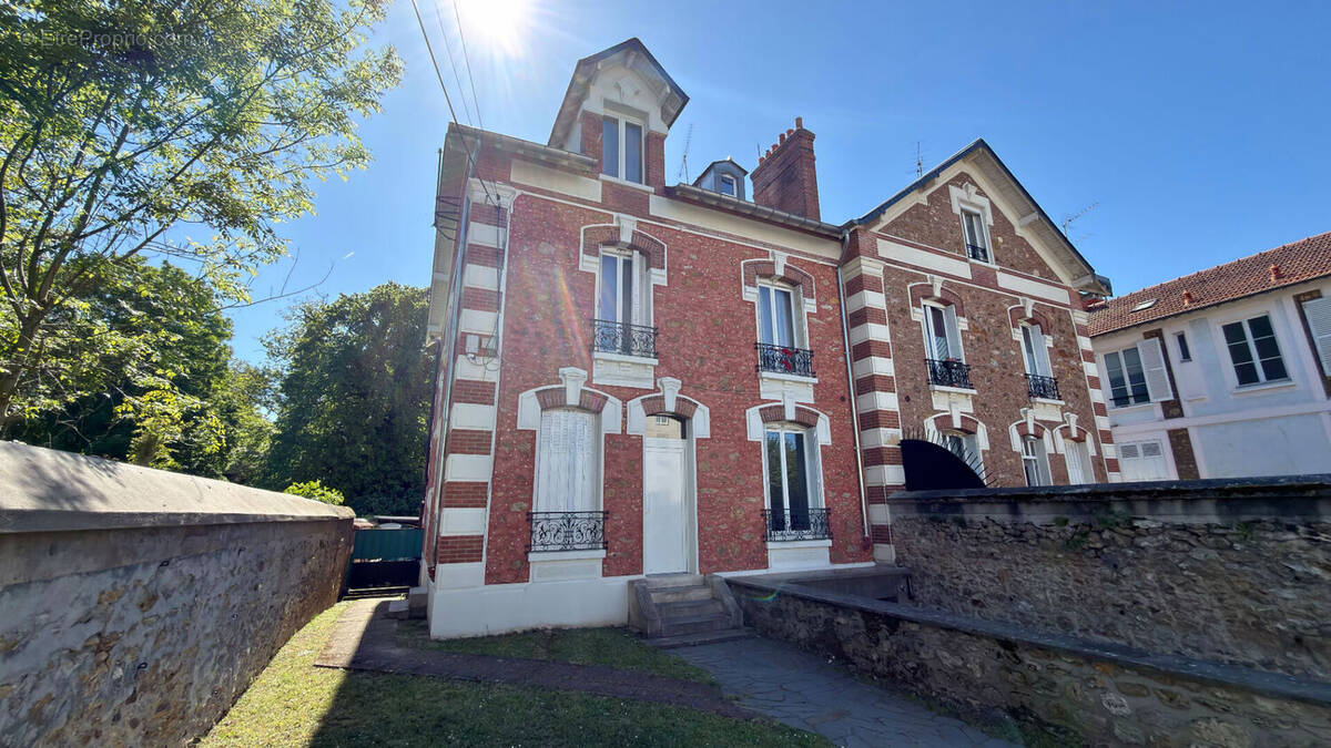 Appartement à RIS-ORANGIS