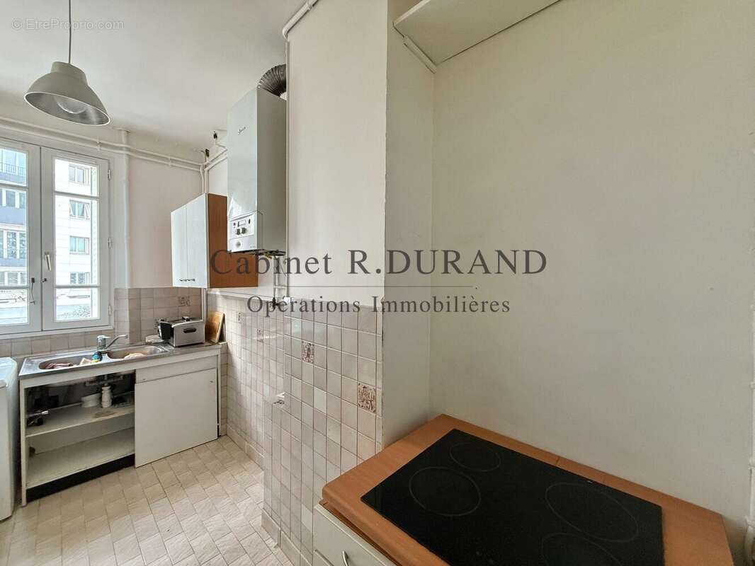 Appartement à COURBEVOIE
