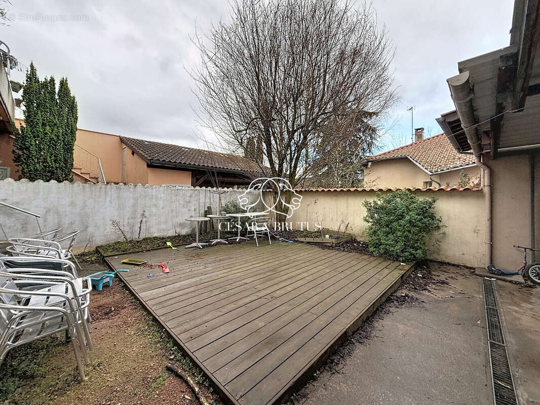 Autre à MABLY