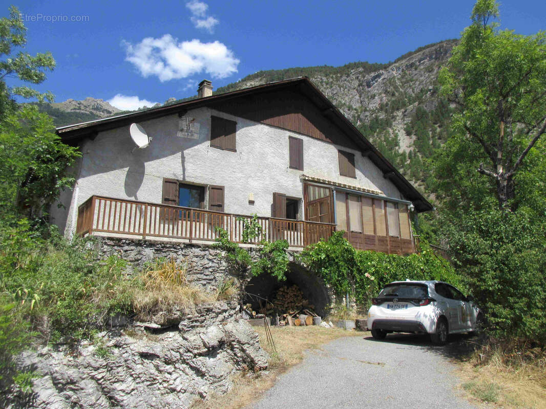 Maison à EYGLIERS
