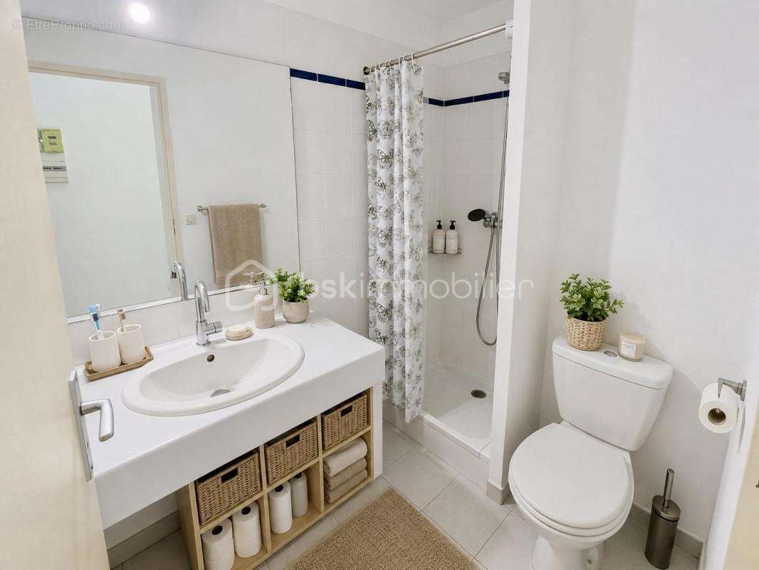 *** hôpitaux/facultes - studio - residence sécurisée - dernier étage - loué - investisseur *** - photo 4