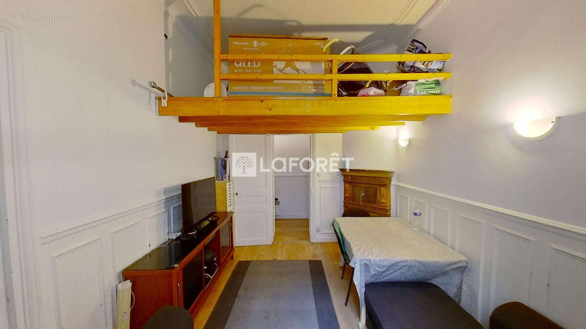 Appartement à PARIS-17E