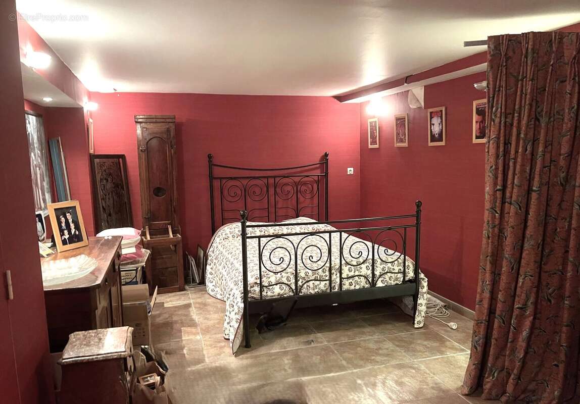 Maison à VILLE-D'AVRAY